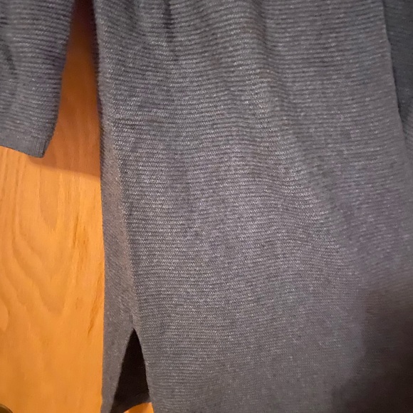 Banana Republic Grey Cardigan size LP - Picture 3 of 3